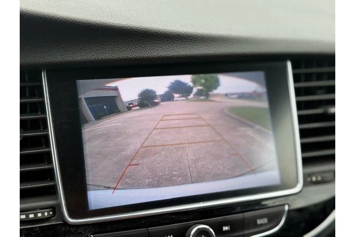 $8990 : 2018 Encore Preferred image 8