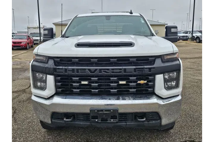 $32500 : Chevrolet Silverado 2500HD 2 image 2