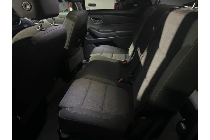 $13995 : 2018 Traverse LS image 8