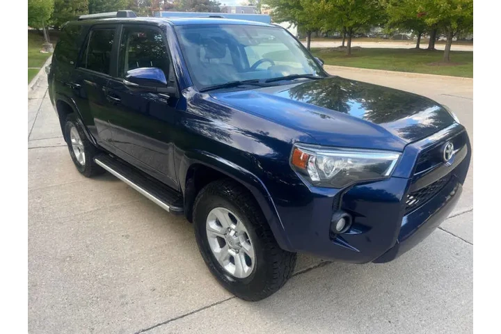 $19991 : 2019 4Runner SR5 Premium image 8