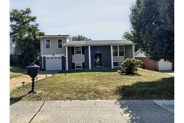 $1200 : AVAILABLE NOW IN MARYLAND MO image 7