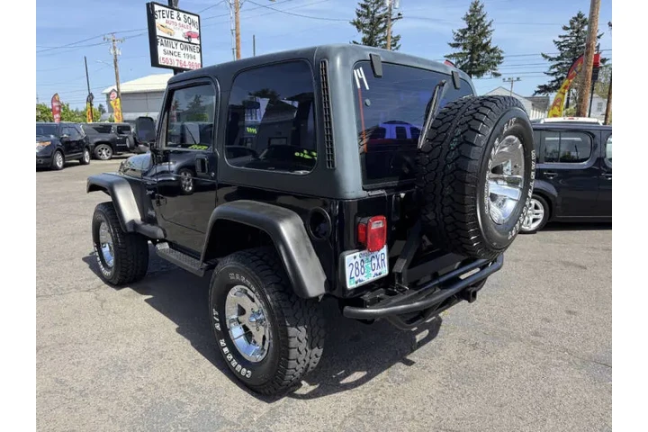 2000 Wrangler Sport image 9