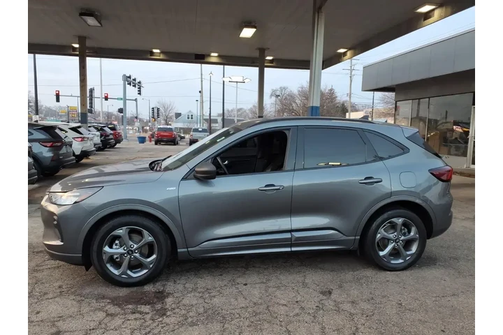 $27921 : Ford Escape Hybrid 2023 ST-L image 6