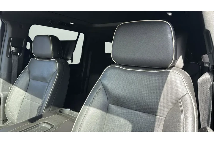 $37877 : GMC Yukon XL 2022 4x2 SLT 4d image 7