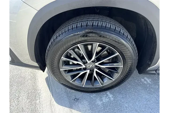 $39888 : Lexus NX 250 2024 Premium 4d image 10
