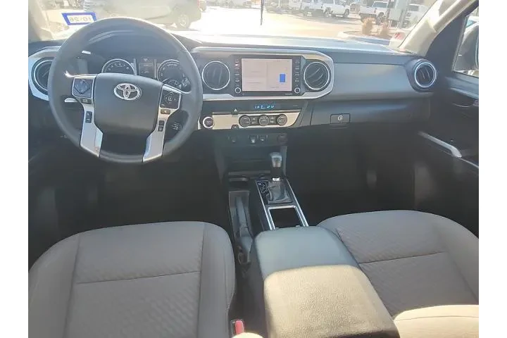 $31998 : Toyota Tacoma 2023 4x2 TRD O image 7