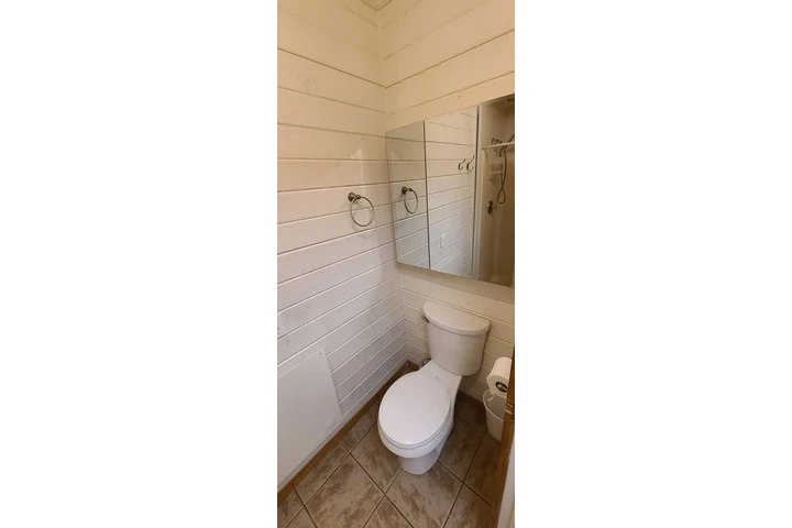 $850 : Cuarto en Lake Arrowhead image 5