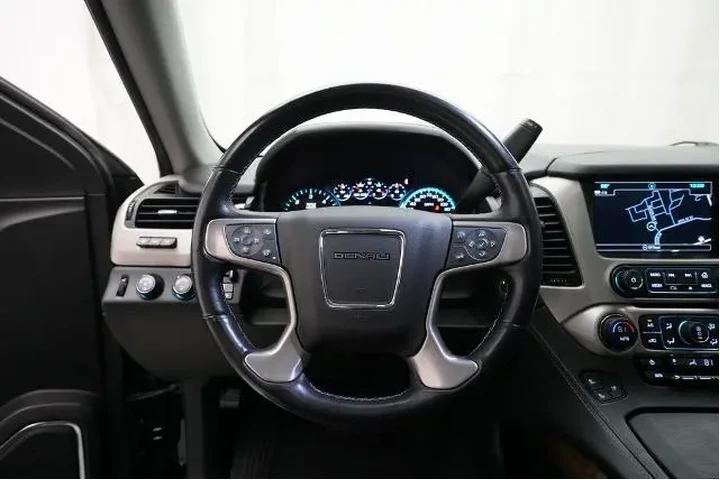 $37998 : GMC Yukon 2020 4x4 Denali 4d image 4