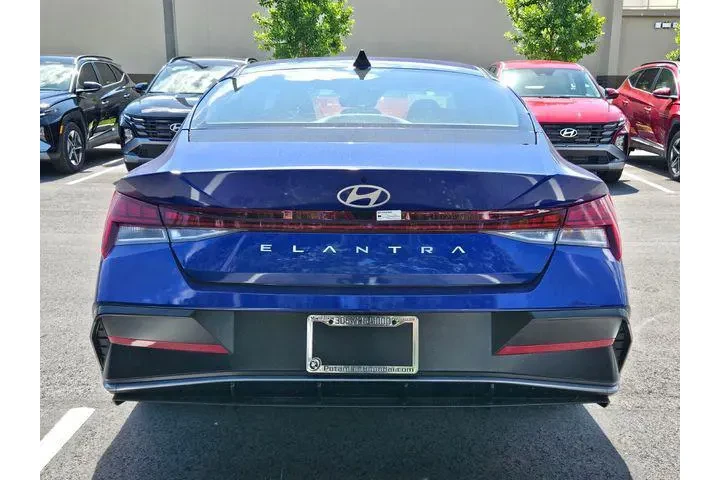 $20000 : Hyundai ELANTRA 2025 SEL Con image 10