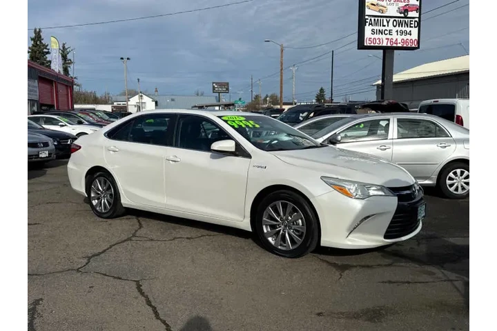$9995 : 2015 Camry Hybrid XLE image 3