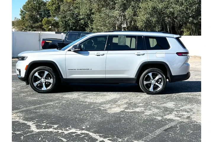 $31634 : Jeep Grand Cherokee L 2023 4 image 2