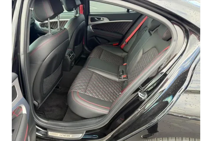 $35495 : Genesis G70 2023 AWD 3.3T St image 6