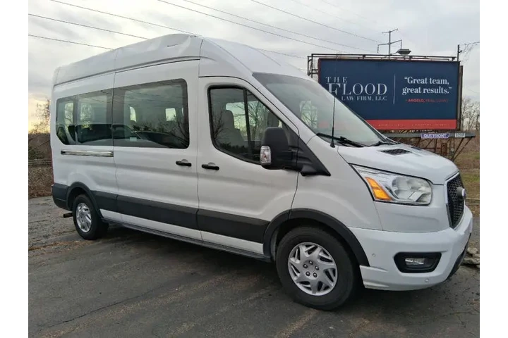 $32000 : 2022 Transit 350 XLT image 5