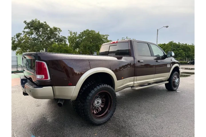 $74995 : 2014 RAM 3500 Laramie Longhorn image 8