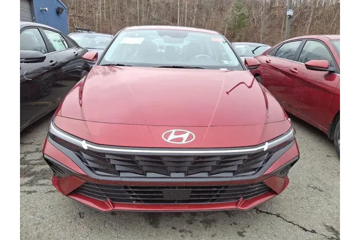 $27700 : Hyundai ELANTRA 2025 SEL Con image 2