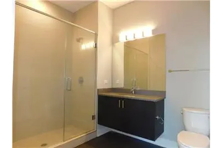 $2700 : Rental property with 1 bedro image 7