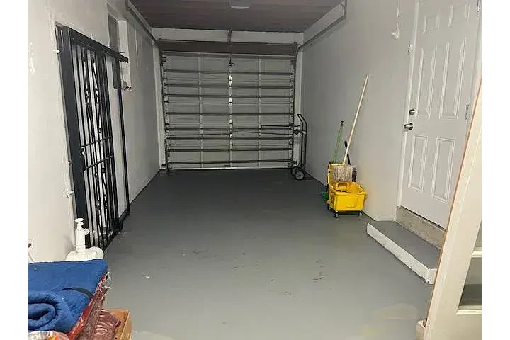 $1480 : North Miami 3 Bed & 2 Bath image 6