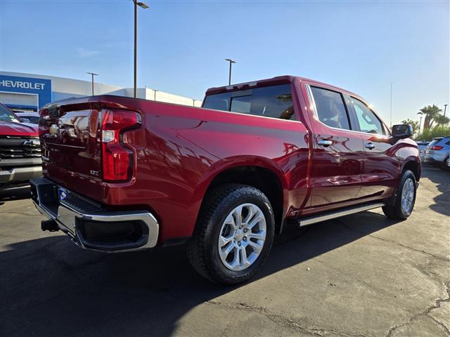 $54436 : Pre-Owned 2022 Silverado 1500 image 5