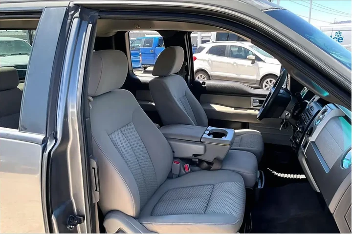 $11553 : Ford F-150 2009 4x2 XL 4dr S image 8