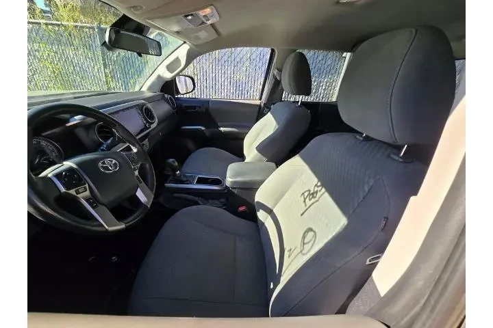 $25300 : Toyota Tacoma 2020 4x2 SR5 4 image 9