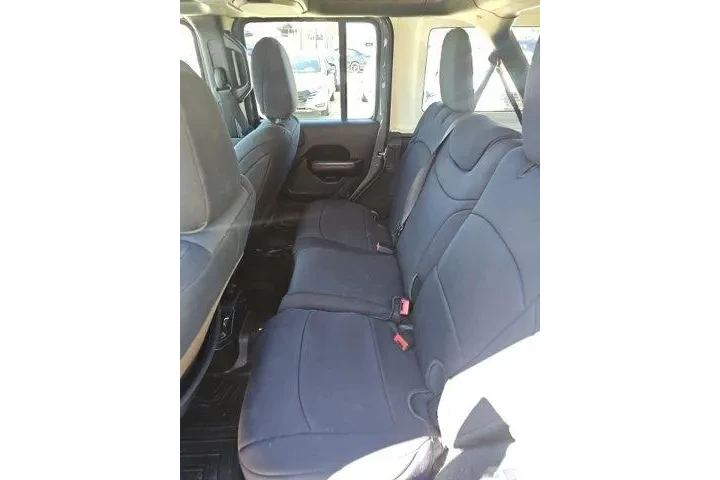 $20900 : Jeep Wrangler Unlimited 2018 image 6