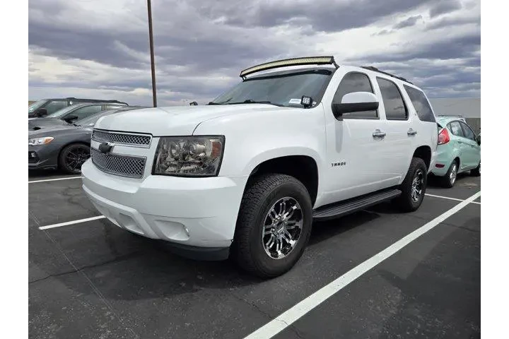 $8991 : Chevrolet Tahoe 2013 4x2 LT image 2