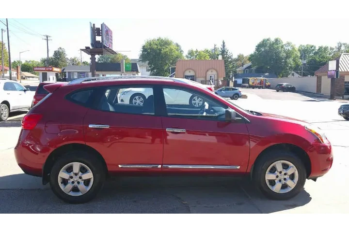 $8999 : 2014 Rogue Select S image 3