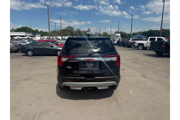 2021 GMC Acadia AWD 4dr SLE image 3