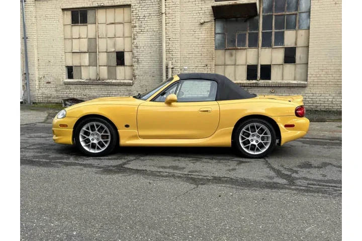 2002 MX-5 Miata SE image 7