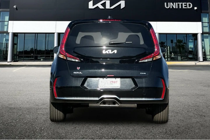 $26135 : New 2025 Soul GT-Line image 4