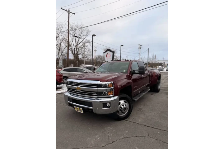$35000 : 2015 Silverado 3500HD LTZ image 3