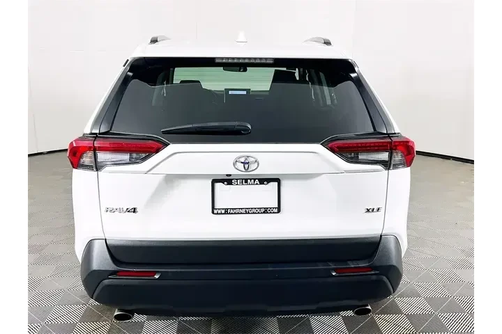 $26500 : Toyota RAV4 2024 XLE 4dr SUV image 6