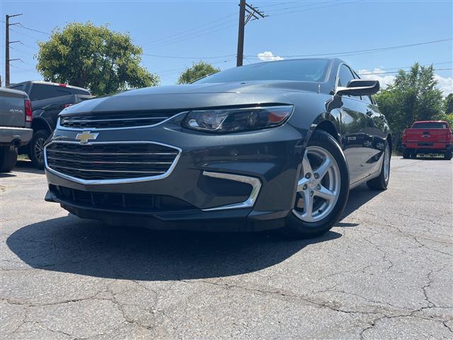 $12886 : 2017 Malibu LS, ONE OWNER, GR image 2