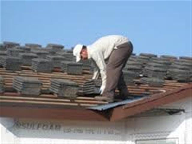 Roofing & Techos & Solar remov image 3
