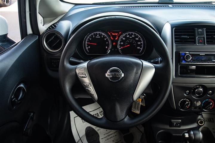 2018 Versa Note S image 8