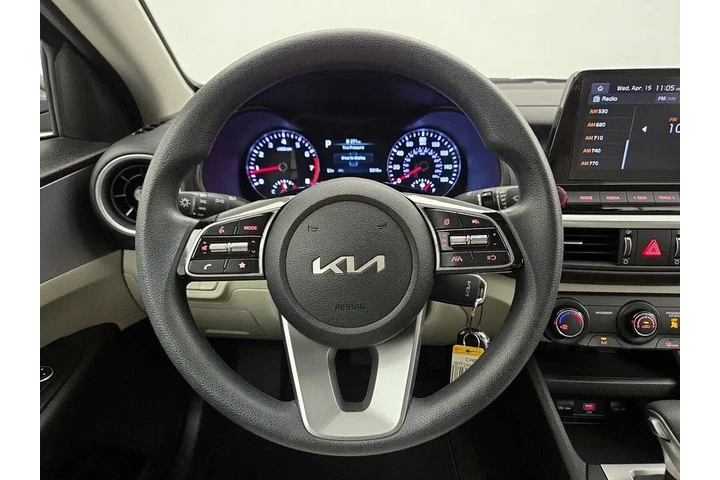 $20998 : Kia Forte 2023 LXS 4dr Sedan image 10