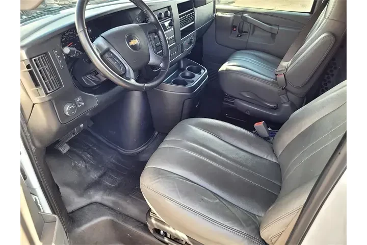 $23569 : Chevrolet Express 2020 2500 image 10