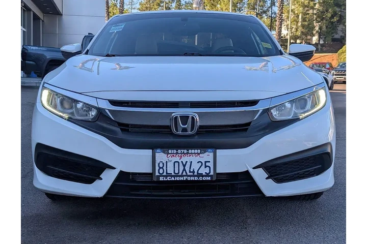 $13771 : Honda Civic 2016 LX 2dr Coup image 5