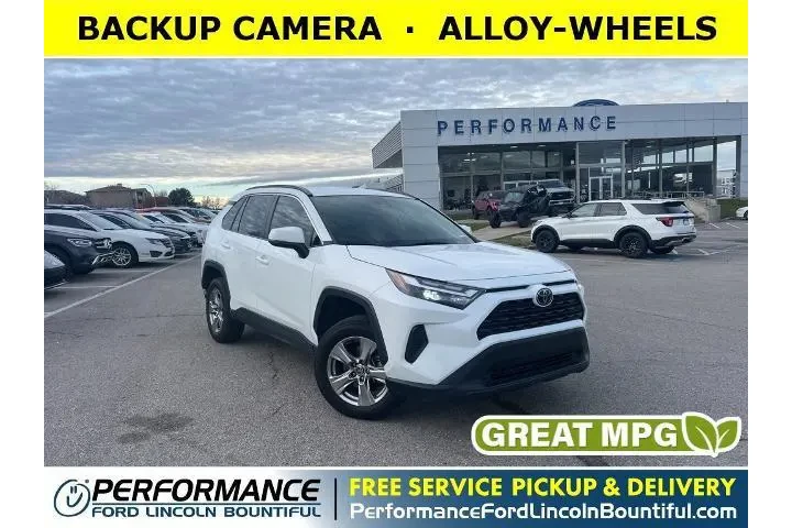 $23898 : Toyota RAV4 2023 AWD XLE 4dr image 1