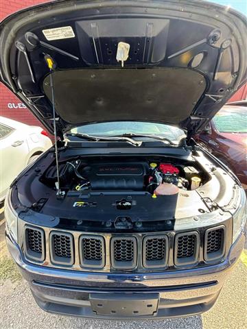 $16990 : 2019 JEEP COMPASS2019 JEEP CO image 1