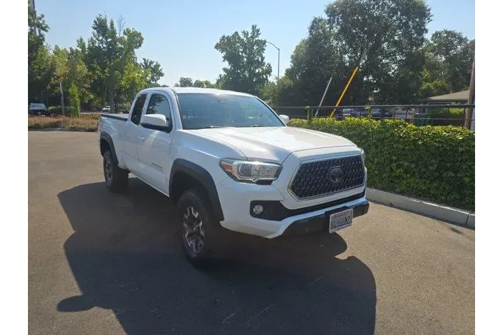 $34995 : Toyota Tacoma 2018 4x4 TRD O image 1