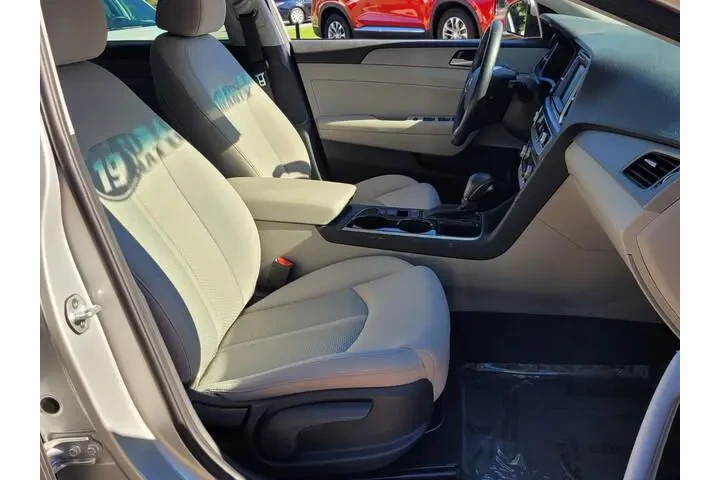 $17303 : Hyundai SONATA 2019 SEL 4dr image 10