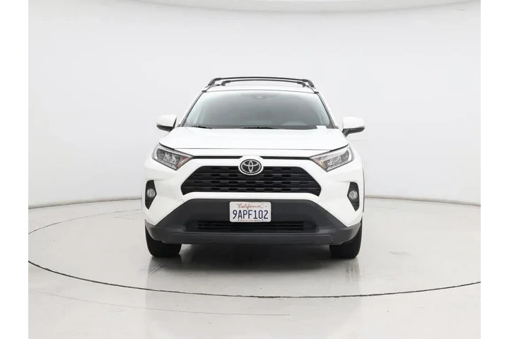 $19998 : Toyota RAV4 2019 XLE Premium image 5