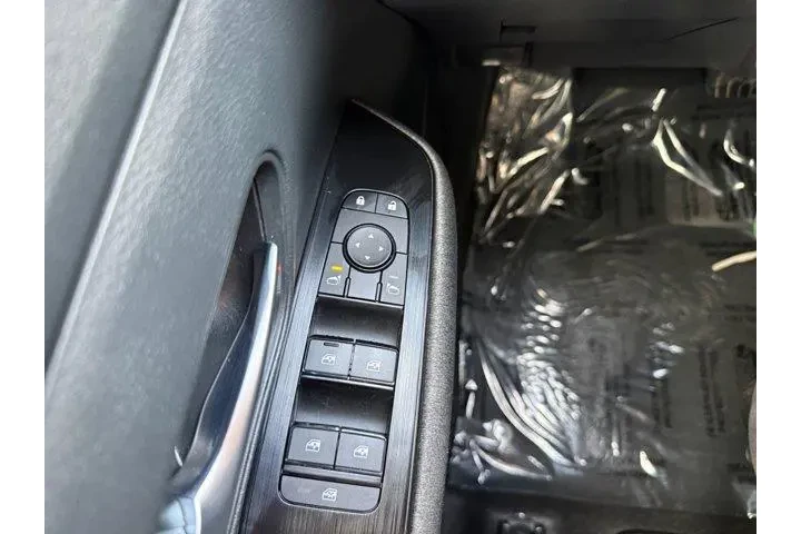 $19981 : Nissan Kicks 2025 SV 4dr Cro image 8