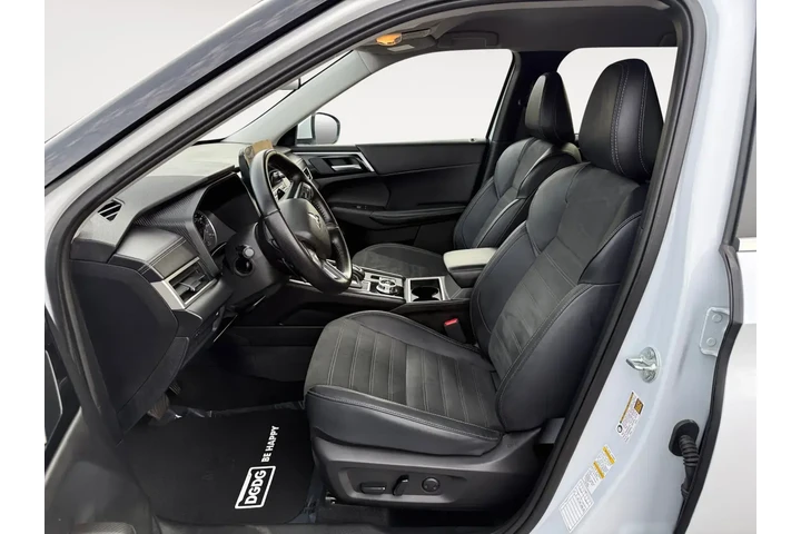 $24771 : Mitsubishi Outlander 2024 SE image 10