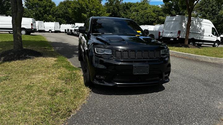 $40700 : PRE-OWNED 2017 JEEP GRAND CHE image 5