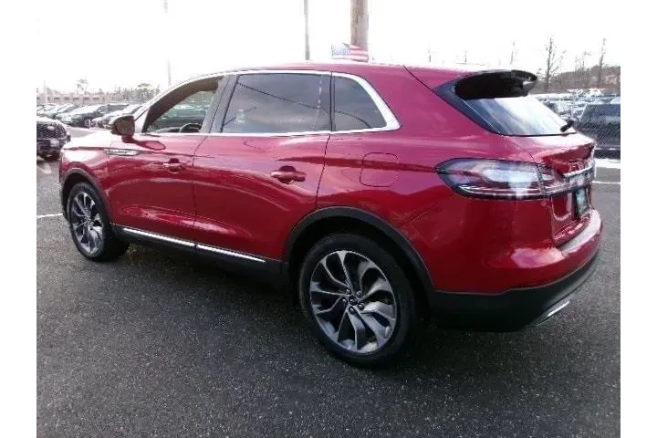 $33696 : Lincoln Nautilus 2021 AWD Re image 5