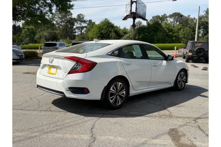 2016 Civic EX-T image 7