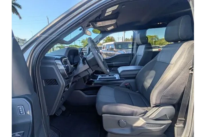 $39997 : Ford F-150 2025 4x2 STX 4dr image 9