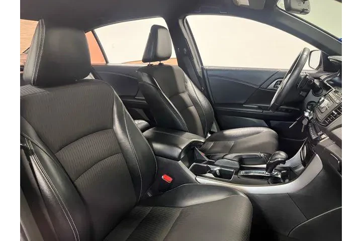 $19522 : Honda Accord 2017 Sport 4dr image 10